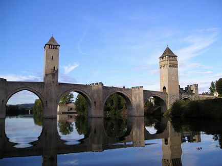 Calea Santiago cu un cort pe drumul pelerinilor