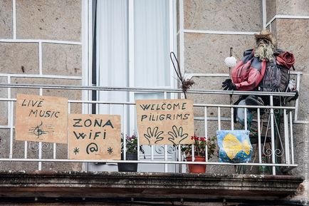 Calea Santiago cu un cort pe drumul pelerinilor