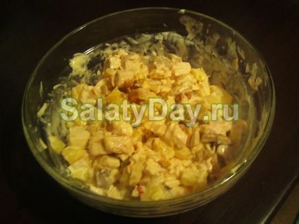 Салат з ананасами і курячими грудками - мрія гурмана рецепт з фото і відео