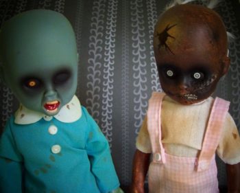 Найстрашніші іграшки та дивні ляльки (18 фото)