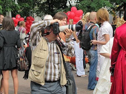 Mireasa evadată în grădina schitului (67 fotografii)