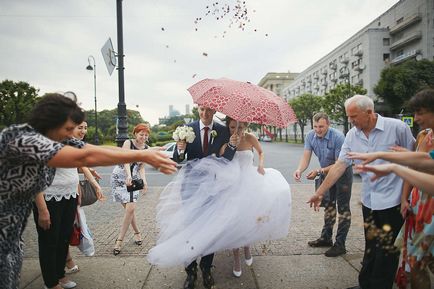 Збори в россі, прогулянка в ЦПКіВ, палац одруження №1, фрегат благодать