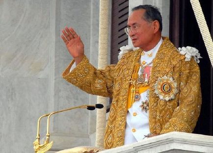 Секретні факти, які оприлюднили після смерті короля таїланду