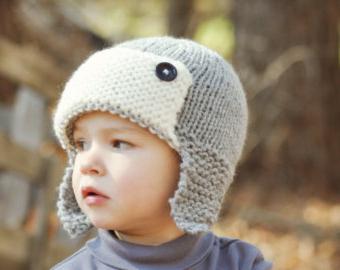 Шапка спицями для хлопчика як зв'язати шапку-шолом і зимову вушанку для малюків з відео