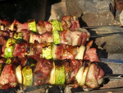Shish kebab din carne de porc cu vodca - marinata rapida, ne pregatim cu sinceritate