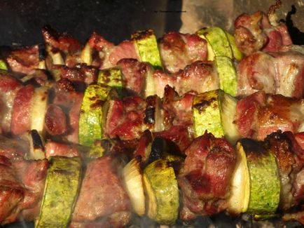 Shish kebab din carne de porc cu vodca - marinata rapida, ne pregatim cu sinceritate