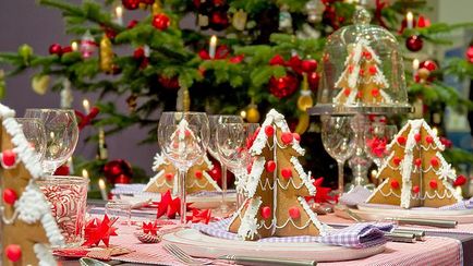 Поради на свято як накрити ідеальний новорічний стіл