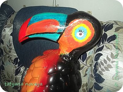 Toucan de sticle de plastic, țara maestrilor