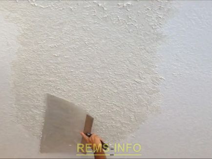 Відновлення рельєфного стелі