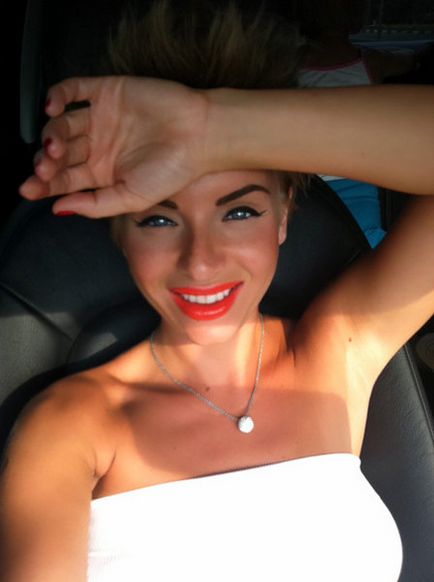 Julia Volkova a crescut puternic subțire și a devenit blondă (foto) (volkov) Yulia Volkova a devenit foarte subțire și a devenit blondă (foto)