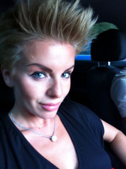 Yulia Volkova a devenit foarte subțire și a devenit blondă (foto)