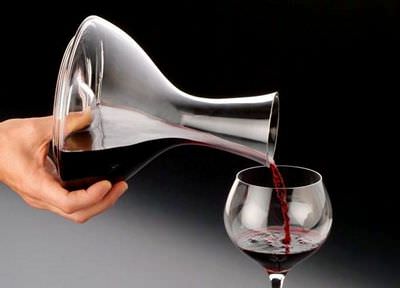 De ce am nevoie de un decantor pentru vin