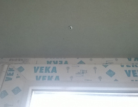 Kitöltése lejtőin ablakok gipszkarton (bemutatja különleges nehézségekkel) Tömítő ablakok lejt gipszkarton