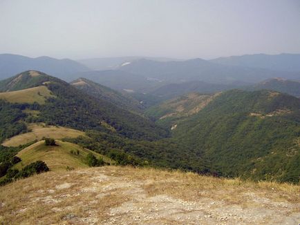 Dolmenii misterios din Teritoriul Caucazului Krasnodar și Adygea