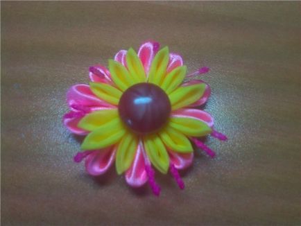 Hair clip de cinism în tehnica tsumami kanzashi - târg de maeștri - manual, manual