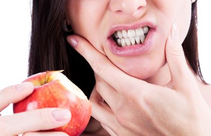 Dinții fumează efectele nocive ale obiceiurilor proaste