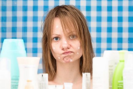 7 Greseli de bază în tratamentul acneei la adolescenți și adulți