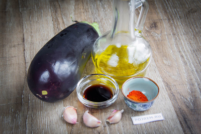 Padlizsán fokhagymás - lépésről lépésre recept, hogyan kell főzni fotókkal