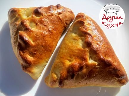 Készítsünk finom Tatar echpochmak (uchpuchmaki) - egyszerű receptet (uchpuchmaki) Készítsünk finom Tatar echpochmak (uchpuchmaki) - egyszerű receptek