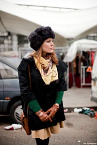 Hogyan kell viselni egy sálat egy kabát, a művészet, hogy egy nő (dzseki) Hogyan kell viselni egy sálat egy kabát, a művészet, hogy egy nő