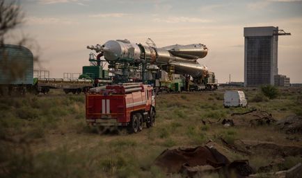 Як стартує космічний корабель, наука і життя