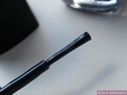 Körömlakk le vernis köröm színe (hang száma 553 kék lázadó) a Chanel -, fényképek és ár (vernis) Körömlakk le vernis köröm színe (hang száma 553 kék lázadó) a Chanel -, fényképek és ár