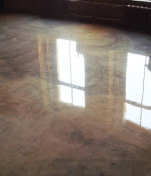 Лаки для фінішного захисного покриття полімерних підлог