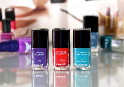 Літній манікюр з лаками chanel # 707 mediterranee, # 717 coquelicot і # 727 lavanda, little-beatle