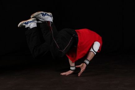 Cele mai bune dansuri - breakdancing online de învățare - element țestoasă