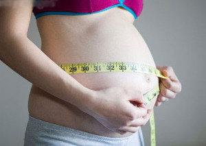 Micul stomac fetal în săptămâna 32