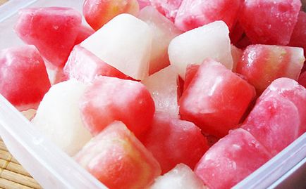 Arcmaszk származó görögdinnye receptek ráncokat és hidratálják