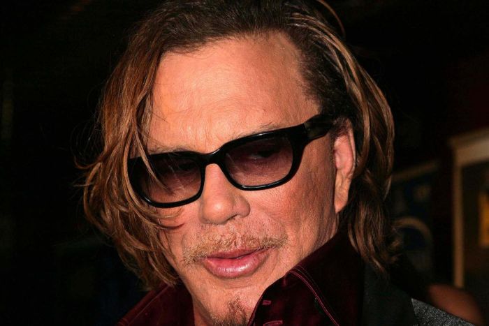 Mickey Rourke ismét megváltozott a megjelenése (17 fotó) - triniksi