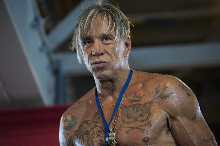 Mickey Rourke ismét megváltozott a megjelenése (17 fotó) - triniksi