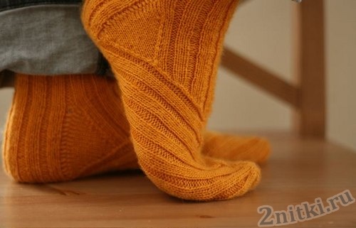 Шкарпетки в'язані по косій - дві нитки