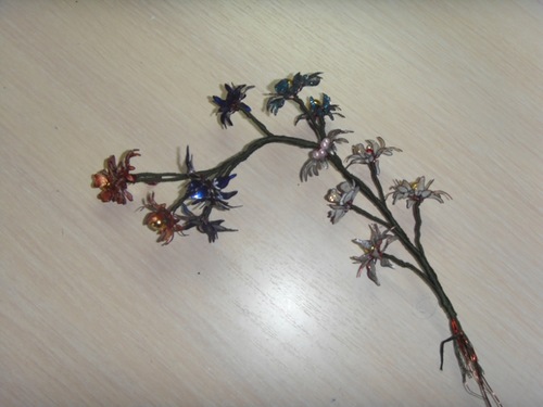 Об'ємні квіти з дроту і лаку - домашній hand-made