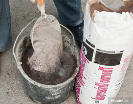 Montarea peretelui cu plăci ceramice în baie