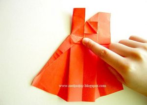 Origami ruha papírból diagrammok és fotó-videó összeállítás tanulságok