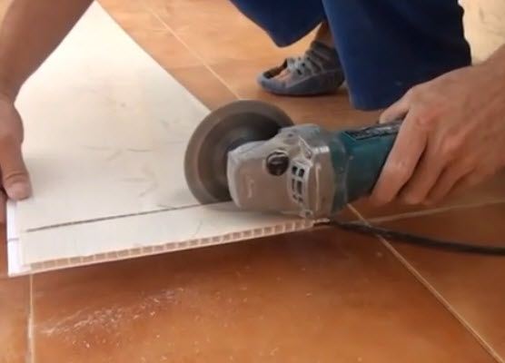 Decorare de perete cu panouri din plastic cum să lipiți panouri din PVC care se lipesc să utilizeze tehnologia