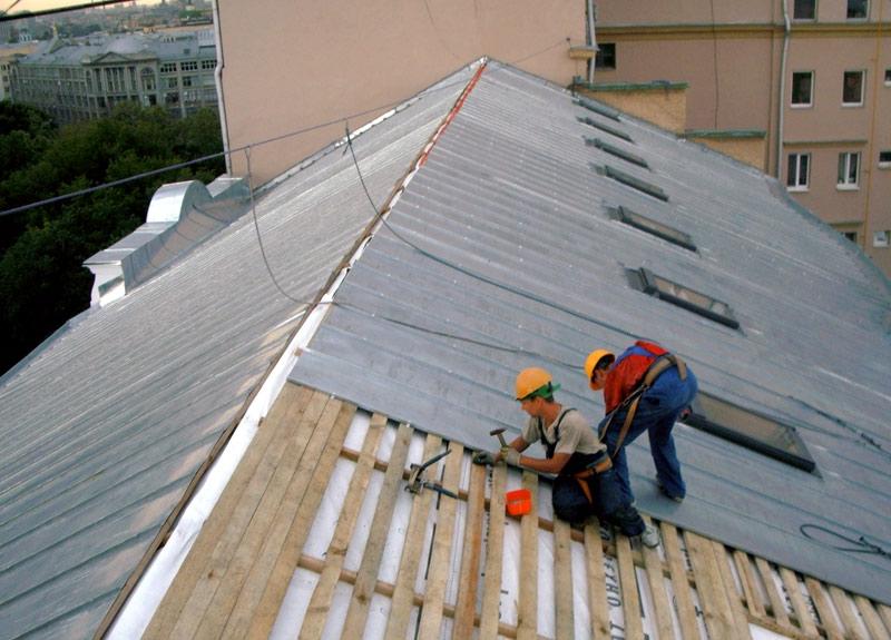 Horganyzott lemez tetőfedő mérete vastagsága, telepítése hullámkarton saját kezűleg