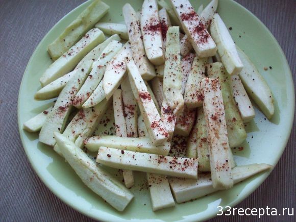 Sticks padlizsán bundában (rántva), a recept egy fotó (rántva) Sticks padlizsán bundában (rántva), a recept egy fotót