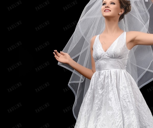 Пишне весільне плаття з прозорим мереживним ліфом в Барнаулі