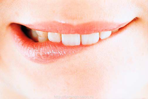 Miért repedezett ajkak, és az őket gondozó