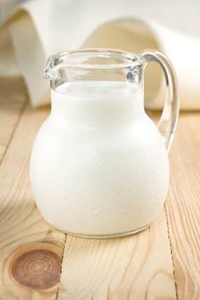 Корисні властивості молочної сироватки