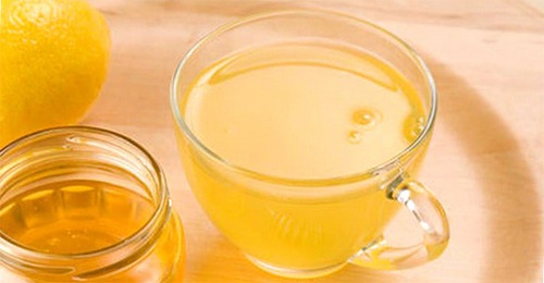 Beneficiile apei de miere pe un stomac gol pentru organism
