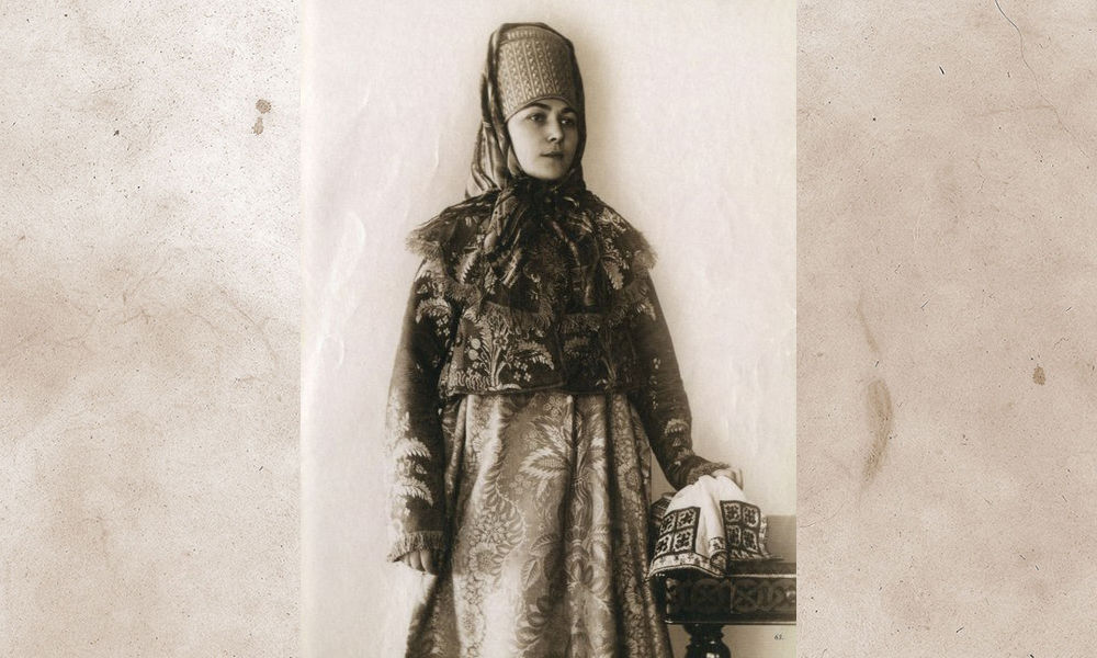 Uită-te la frumusețile rusești frumoase ale secolului al XIX-lea.