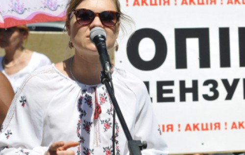 Президента України просять не закривати радіо «мелодія»