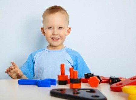 Dezvoltarea unui copil în 4 ani (video) abilități motorii, dezvoltarea fizică și psihologică a copiilor în 4 ani