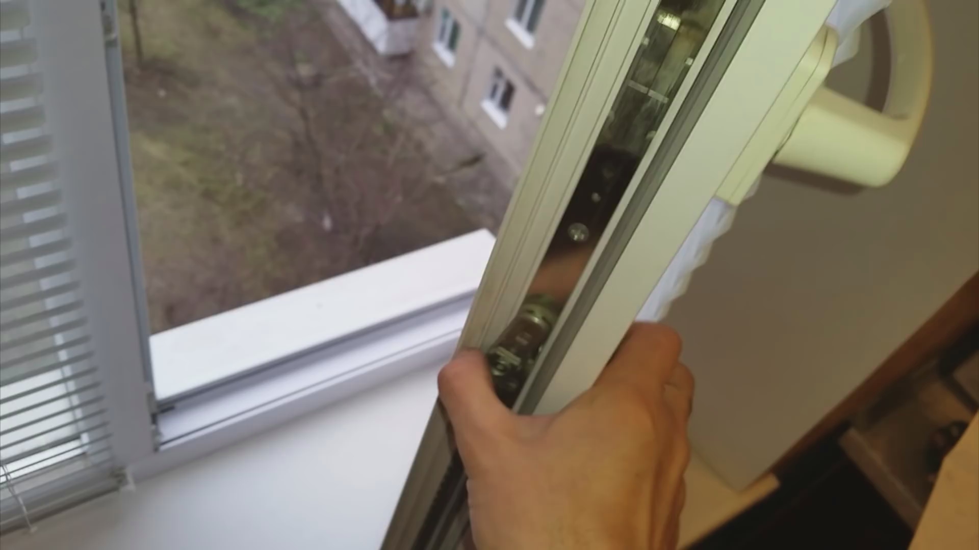 Регулювання пластикових вікон і дверей самостійно настройка притиску
