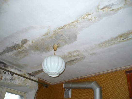 Repararea tavanului după scurgere