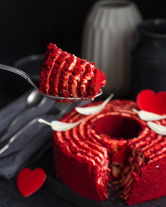 Розкішний і нескладний торт «червоний оксамит», але у вигляді рулету! Майстер-клас відгуки